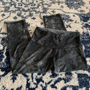 🖤2/$20🖤 Old Navy Active Cropped Leggings